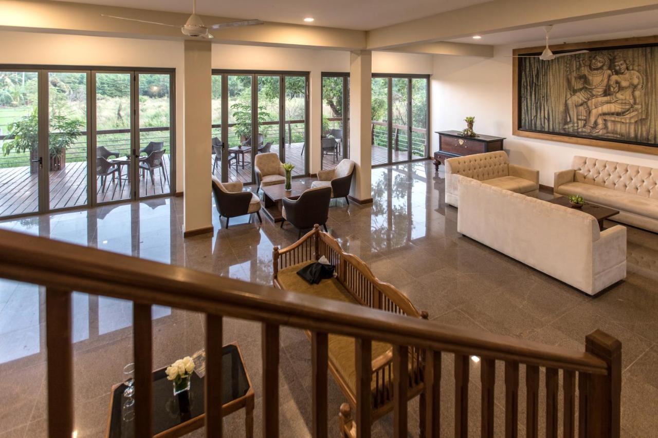 Earls Rajarata Hotell Anuradhapura Exteriör bild