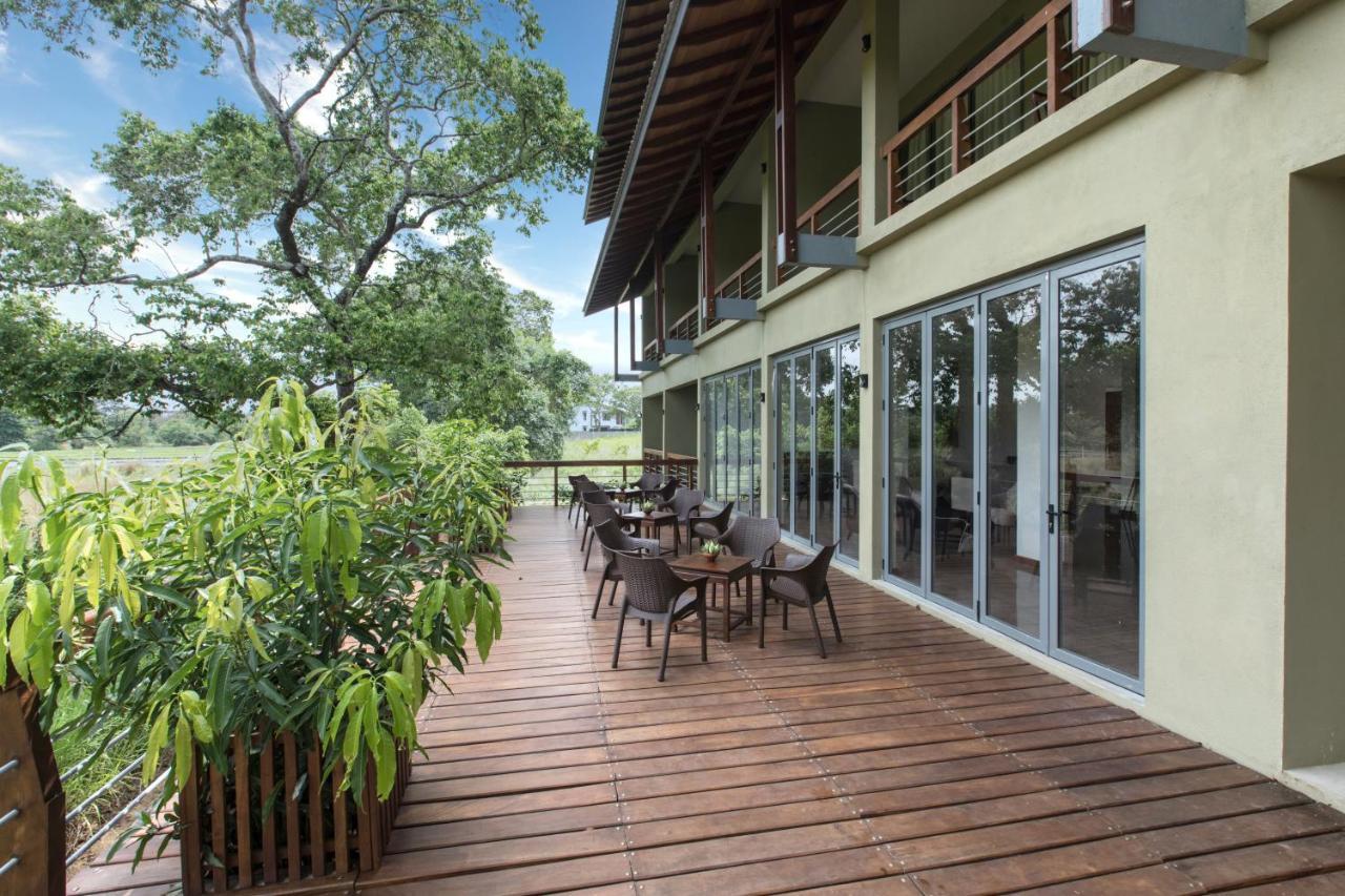 Earls Rajarata Hotell Anuradhapura Exteriör bild